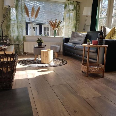 Chalet 2 Pers Met Hottub - Aan De Bosrand - Ijsselmeer - Gaasterland - Bos Rijs Eksteriør bilde