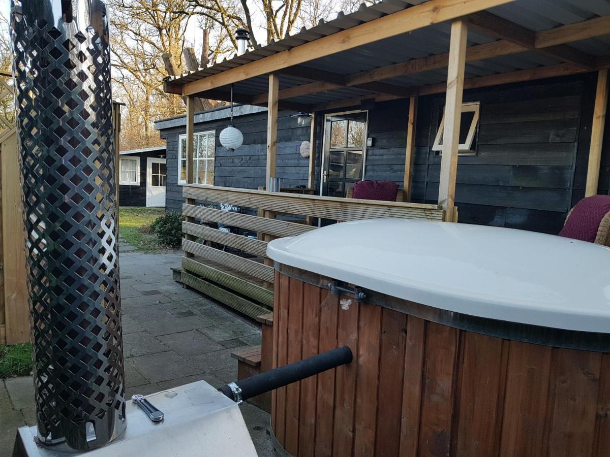 Chalet 2 Pers Met Hottub - Aan De Bosrand - Ijsselmeer - Gaasterland - Bos Rijs Eksteriør bilde